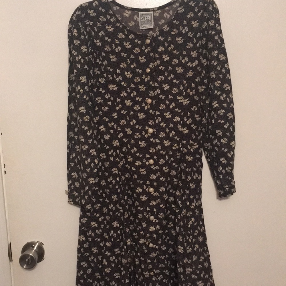 vintage Girls dress.  Perfect for school or church